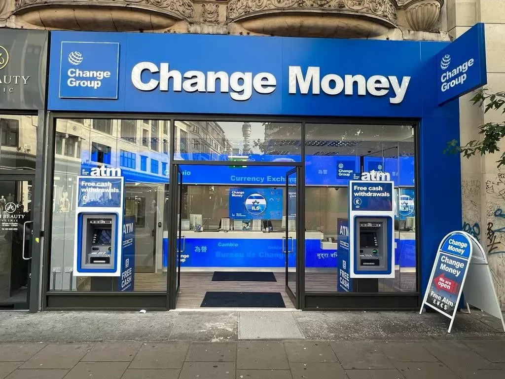 147 Oxford St Branch Picture-1105w