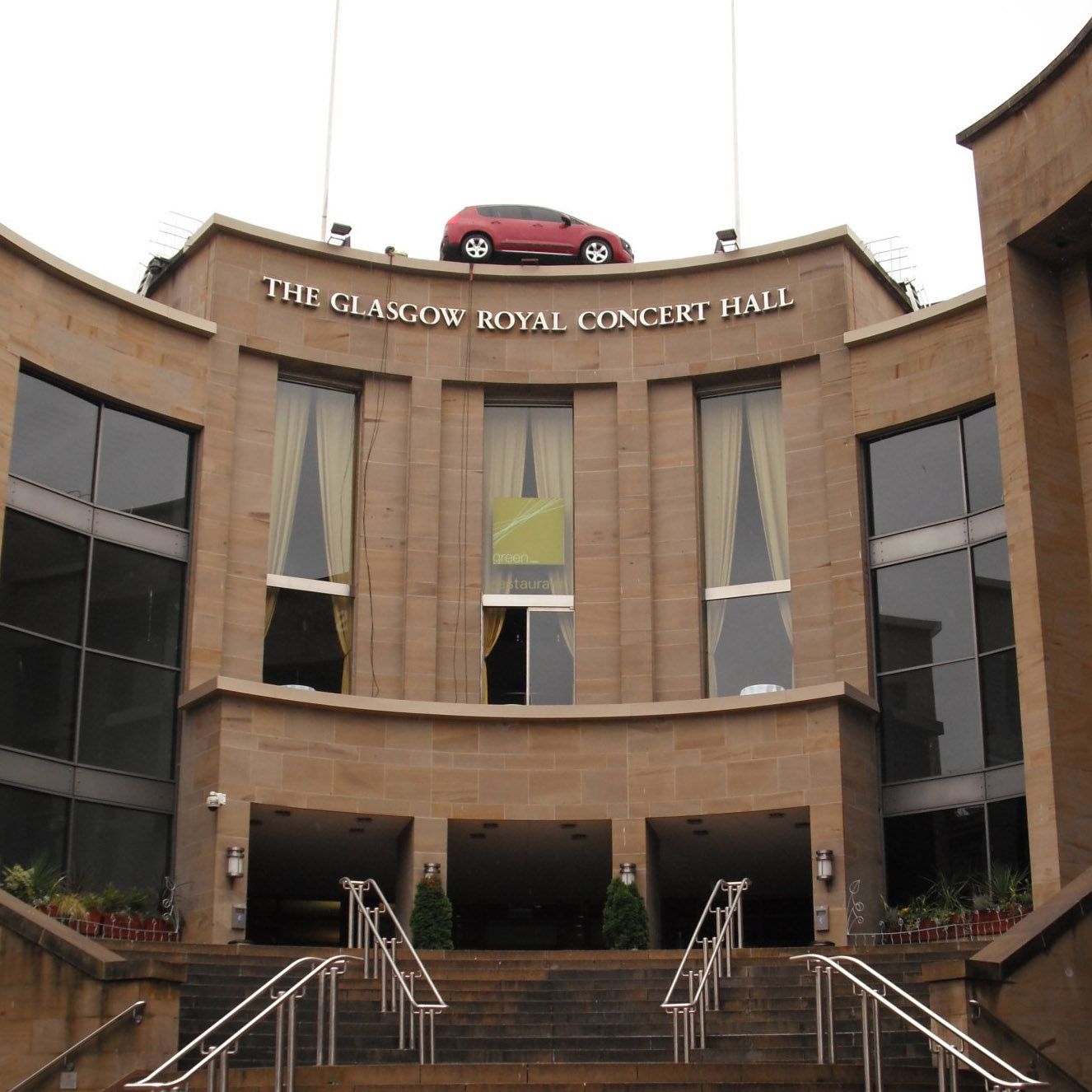 Peugeot_concerthall-1920w